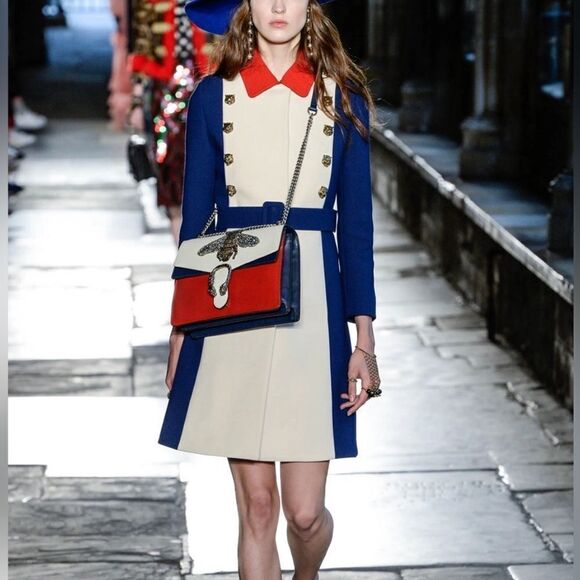 Gucci Calfskin Bee Embroidered Medium Dionysus Shoulder Bag White Blue R… - Picture 3 of 10